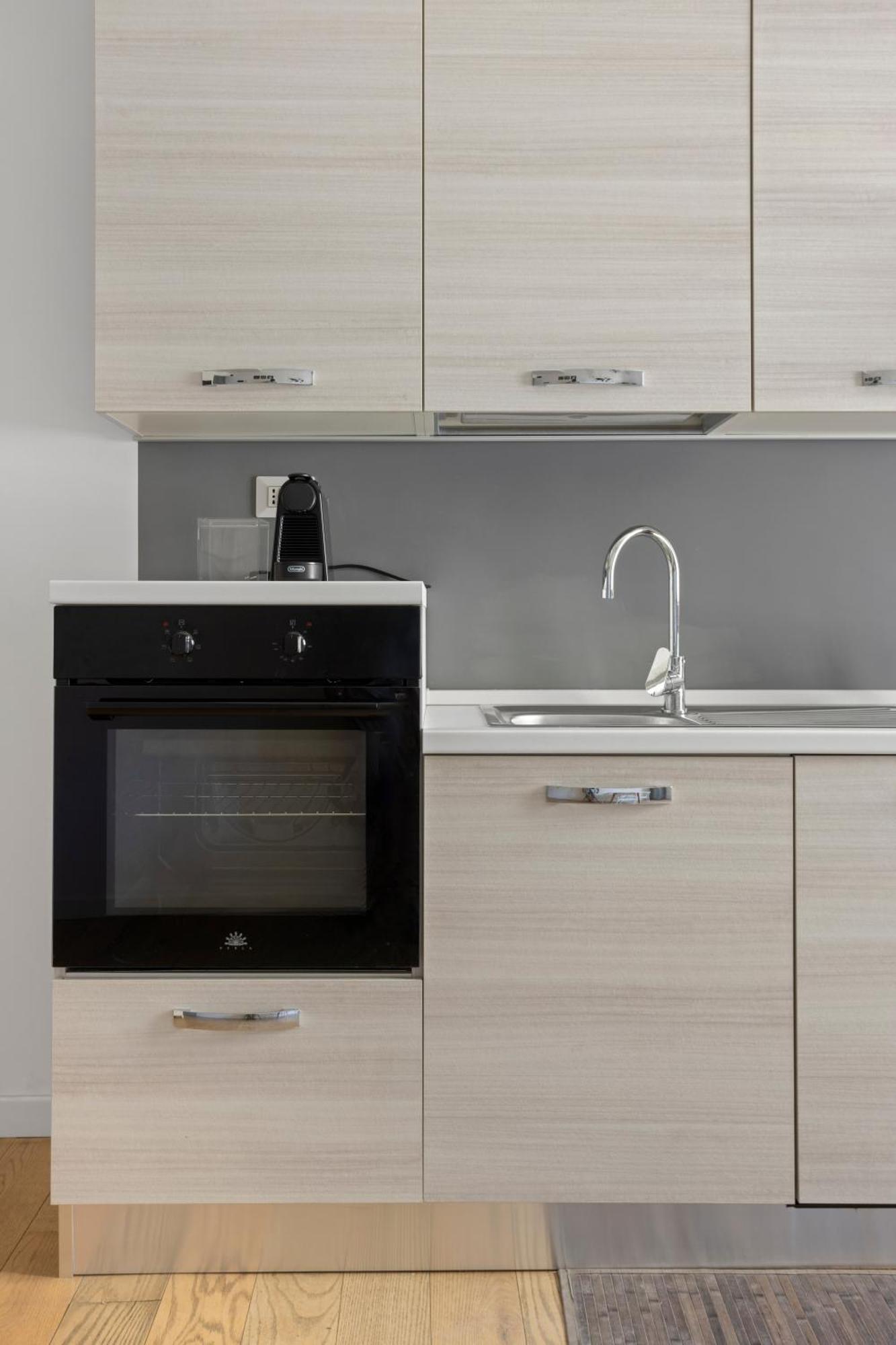 Appio Grand Apartment - S. Giovanni Rom Exteriör bild